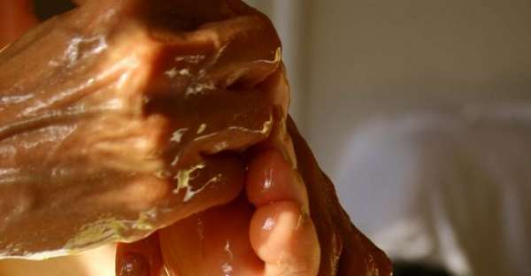 Do you need a coconut oil foot massage: Here are the benefits