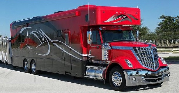 2016 luxury motorcoach