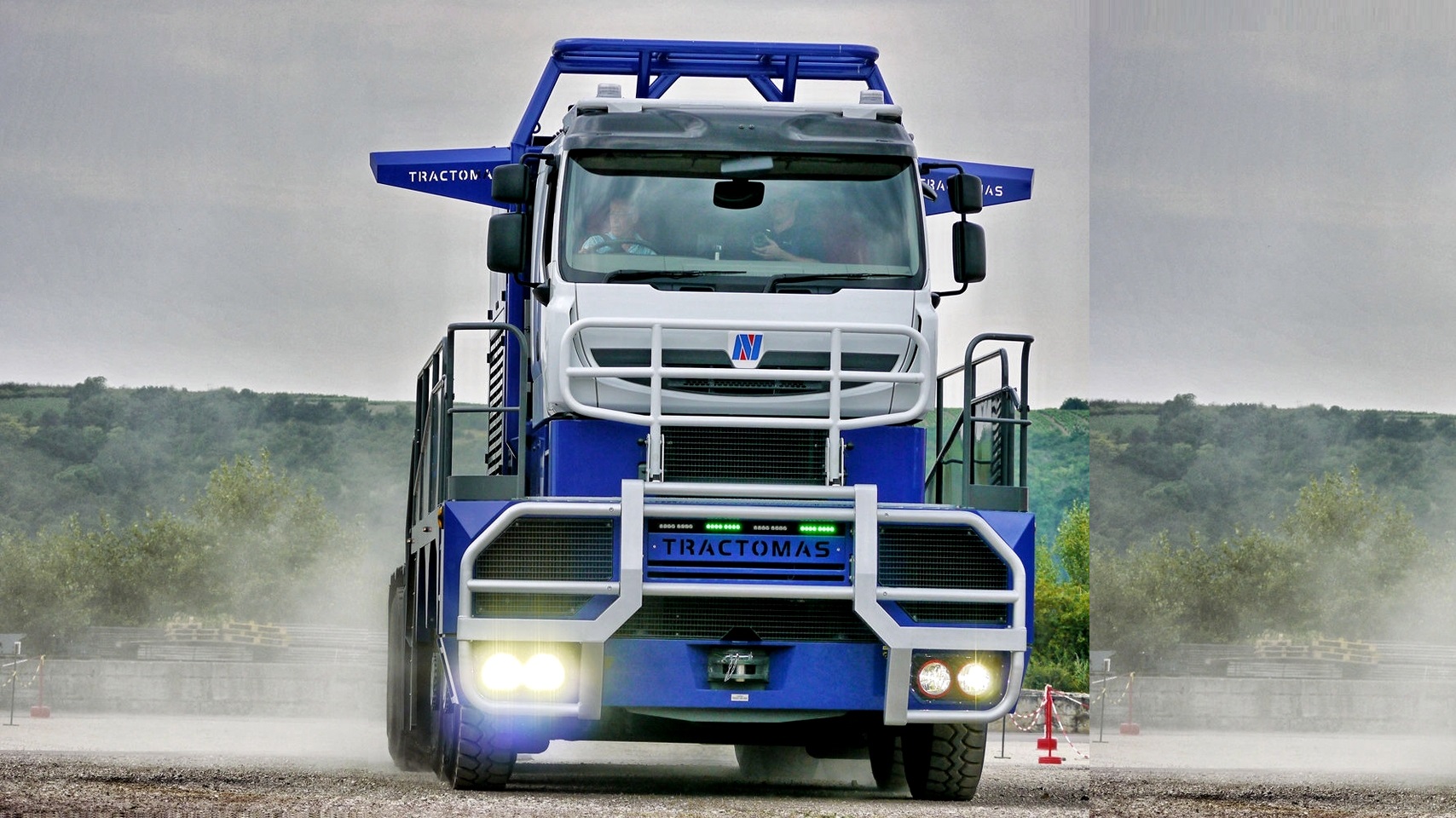 Tractomas