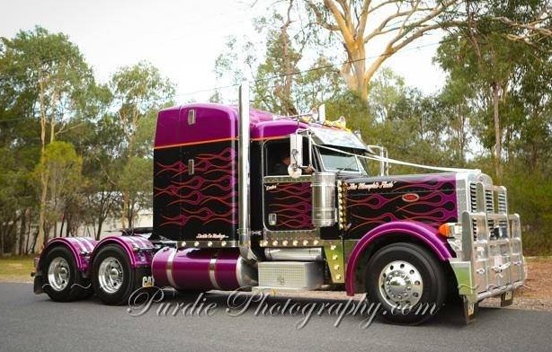 Custom Pete