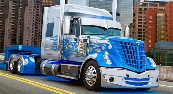 Lonestar Class 8 Tractor