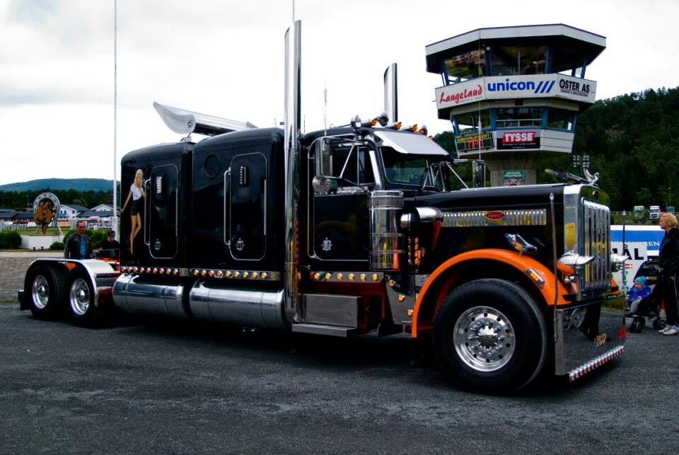 classic Peterbilt 359