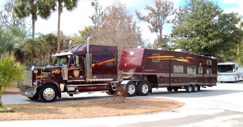 Stand Out RV Tractor Trailer